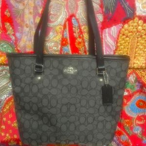 Coach Signature Shoulder Bag